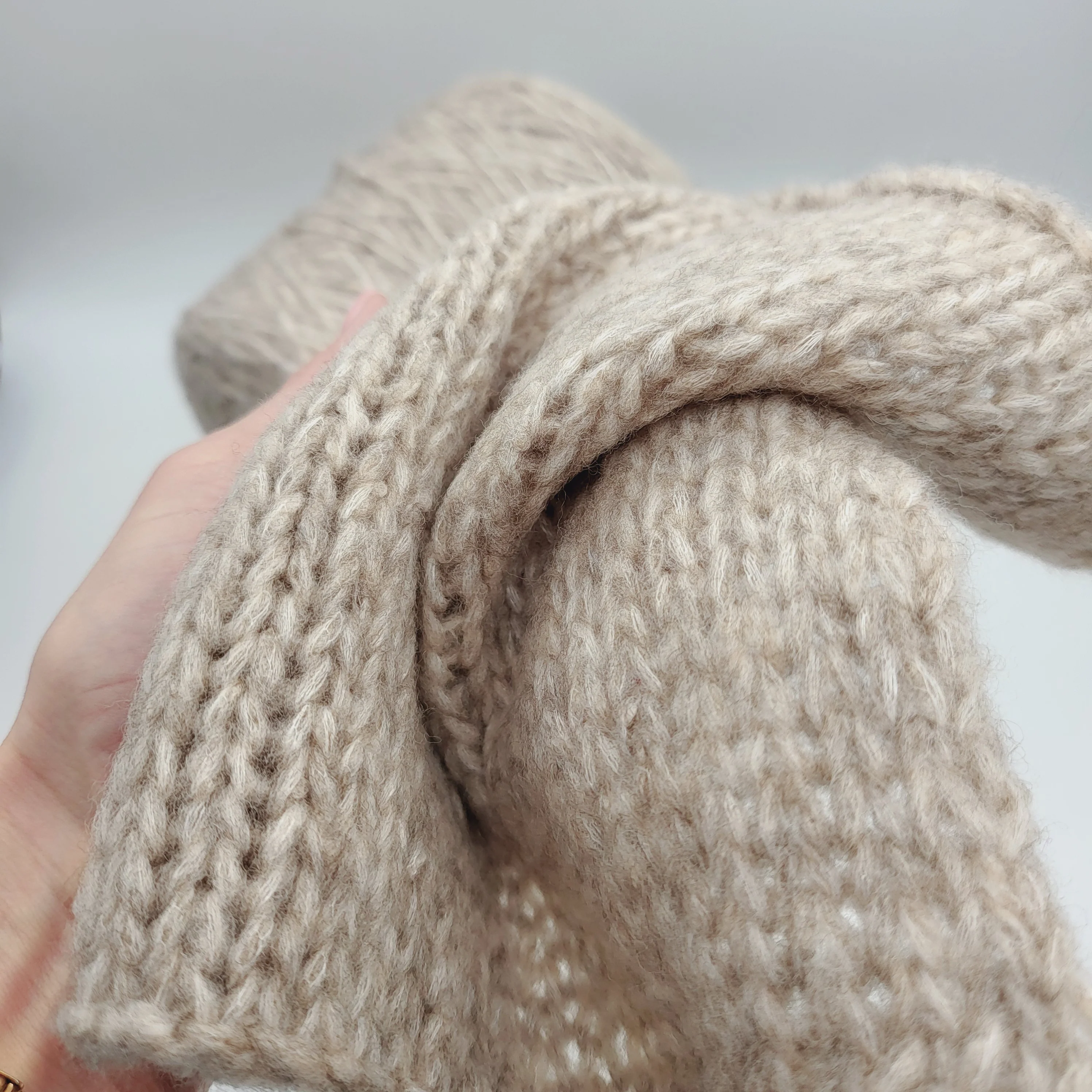 MERINO AND ALPACA YARN - Image 3